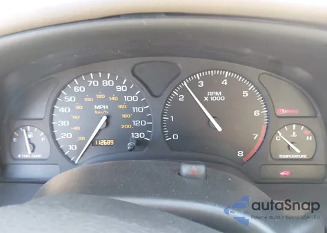 2001 Saturn Sw2 z USA, uszkodzony, nr VIN 1G8ZN82781Z27H038